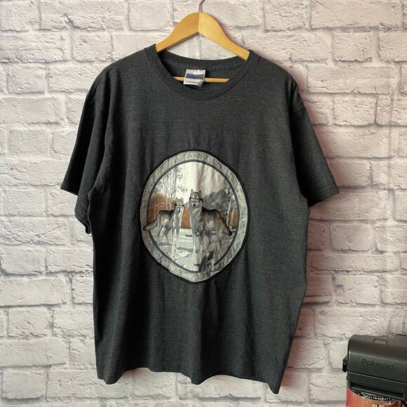 Vintage Wolves Nature Snow Embroidered Graphic T-shirt - Picture 1 of 4